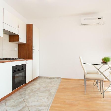 Adria Punat Apartments Eksteriør bilde