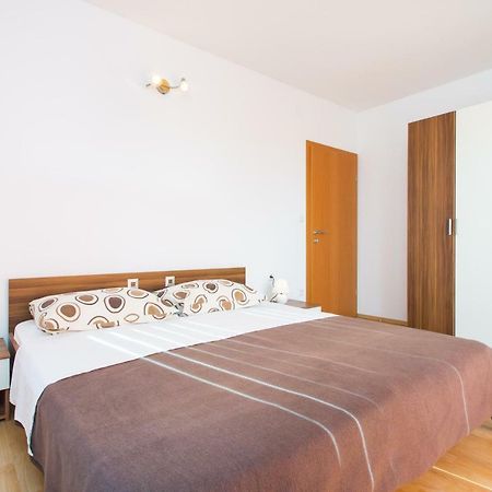 Adria Punat Apartments Eksteriør bilde