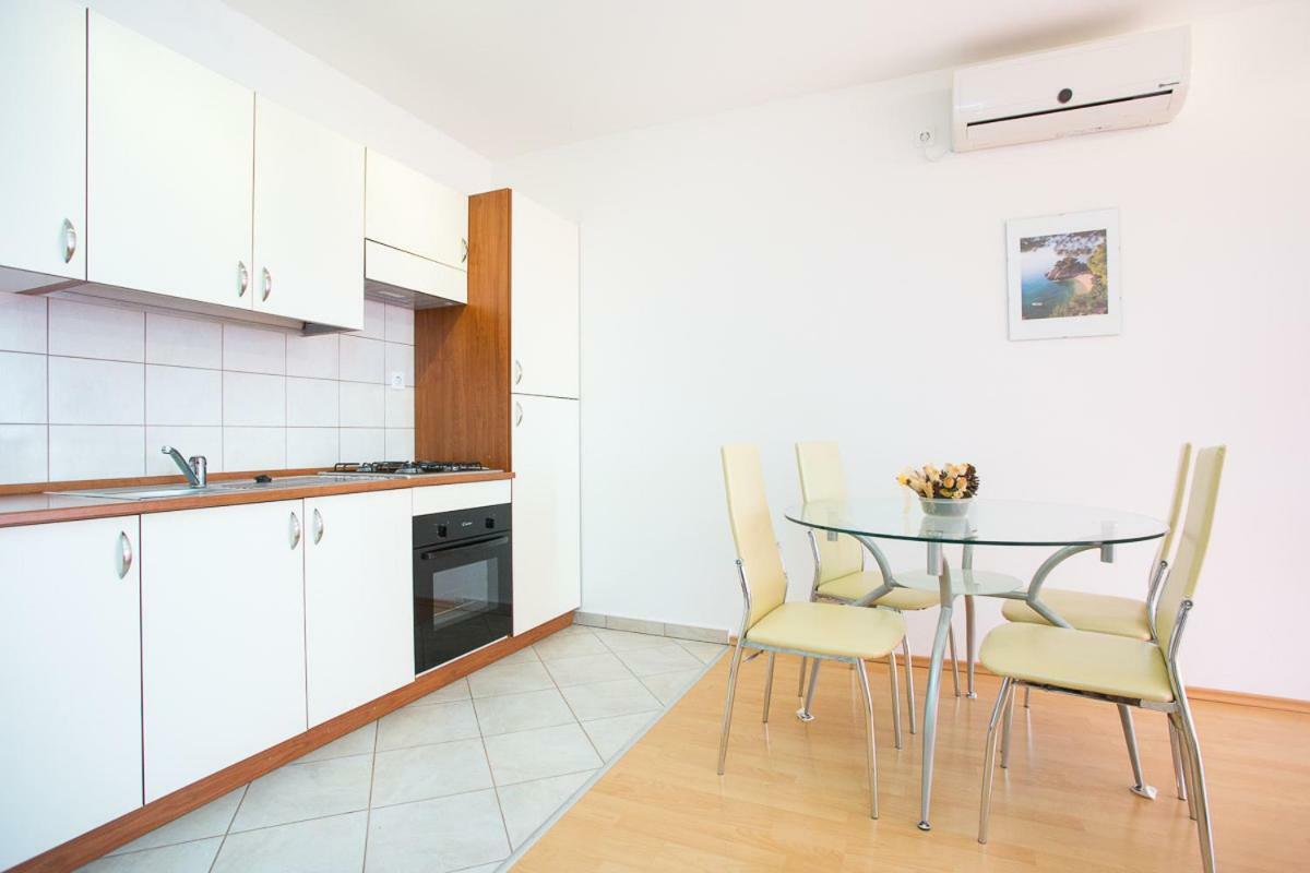 Adria Punat Apartments Eksteriør bilde