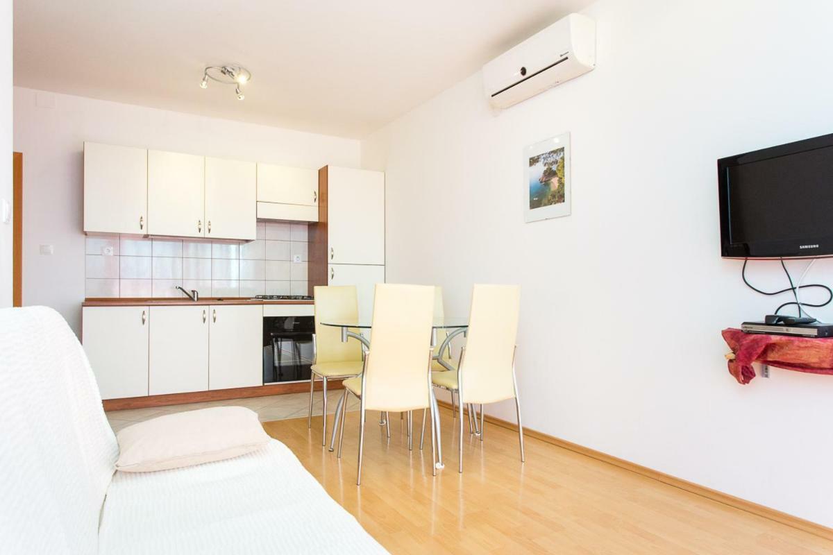 Adria Punat Apartments Eksteriør bilde