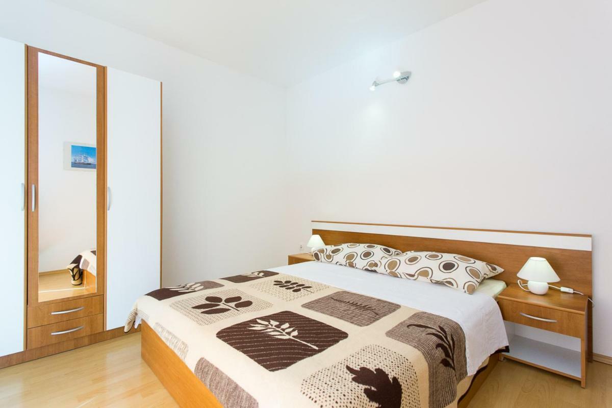 Adria Punat Apartments Eksteriør bilde