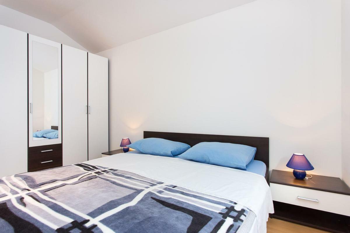 Adria Punat Apartments Eksteriør bilde