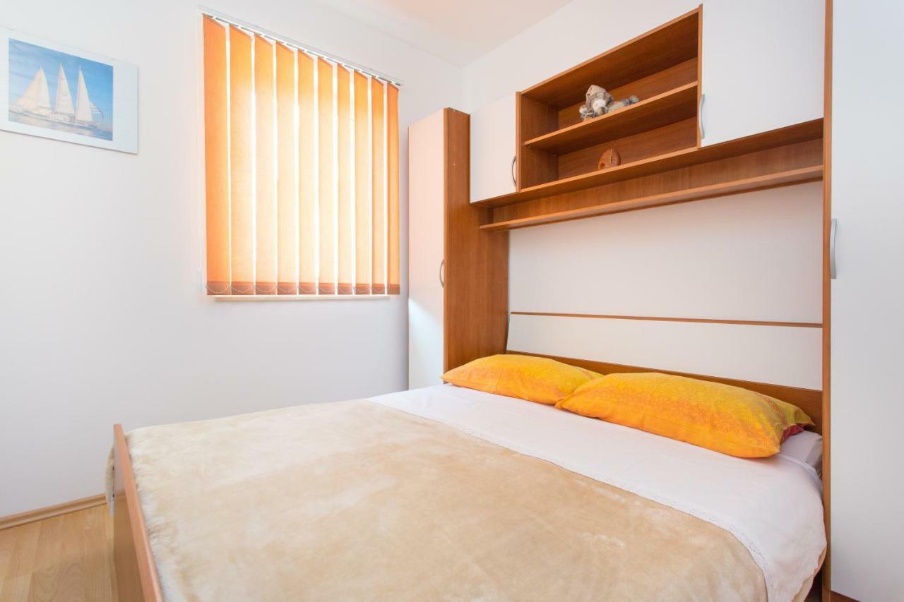 Adria Punat Apartments Eksteriør bilde