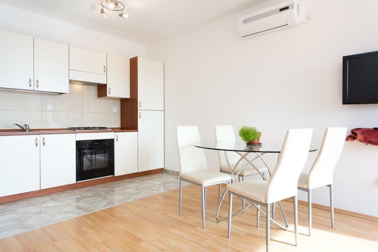 Adria Punat Apartments Eksteriør bilde
