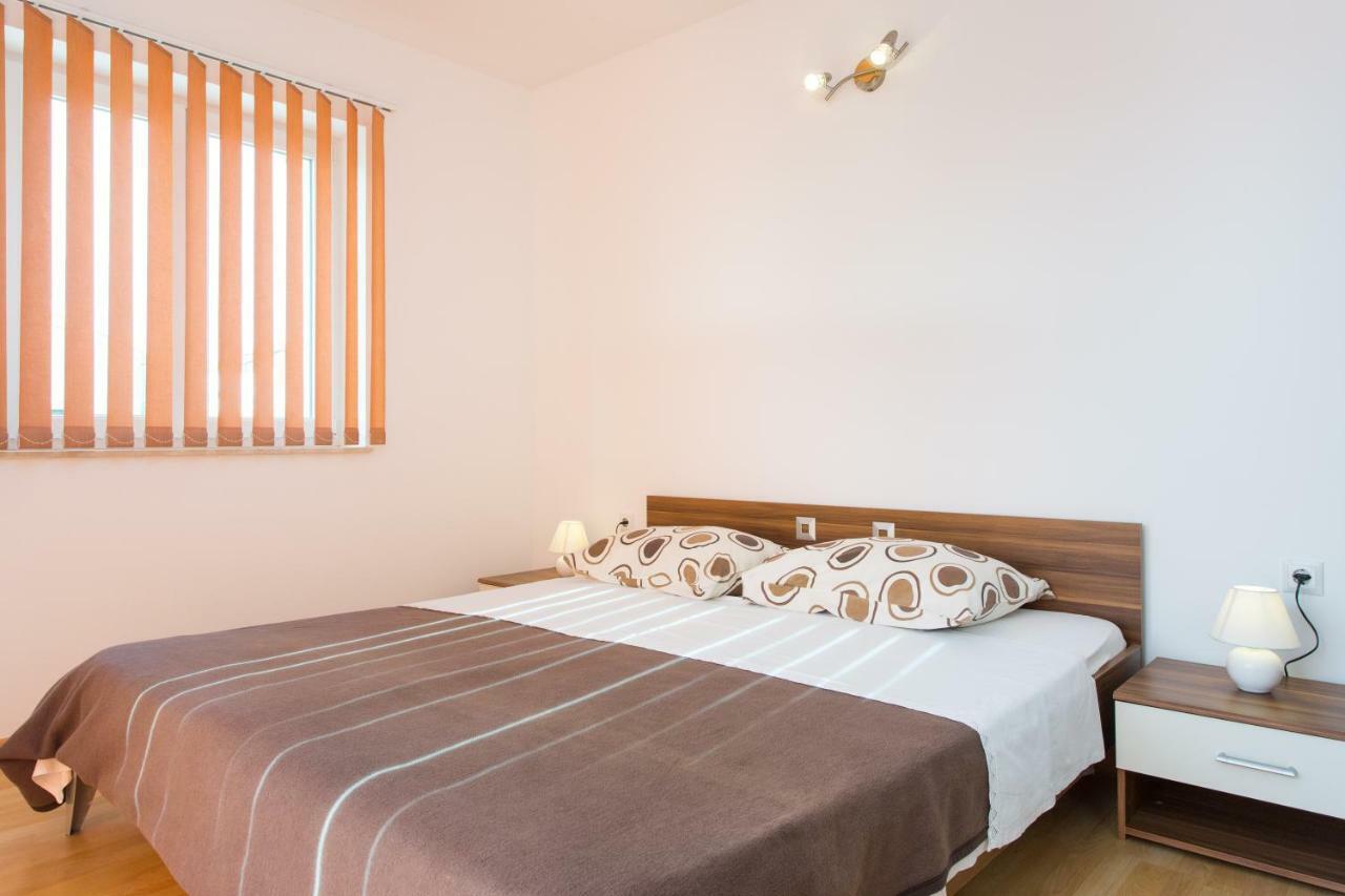 Adria Punat Apartments Eksteriør bilde